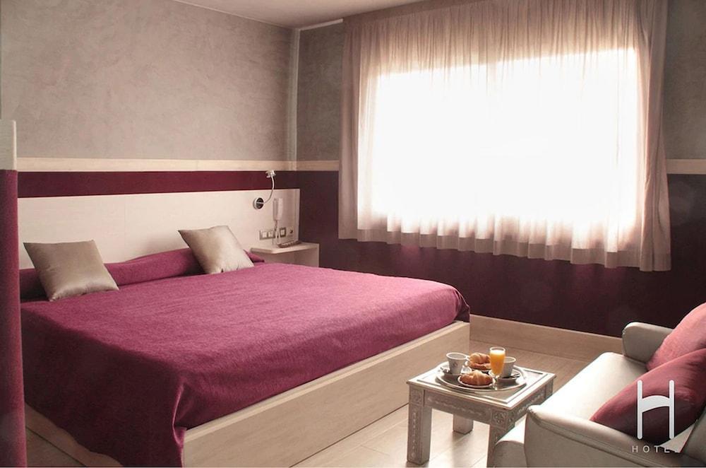 Hotel H Granollers Ngoại thất bức ảnh