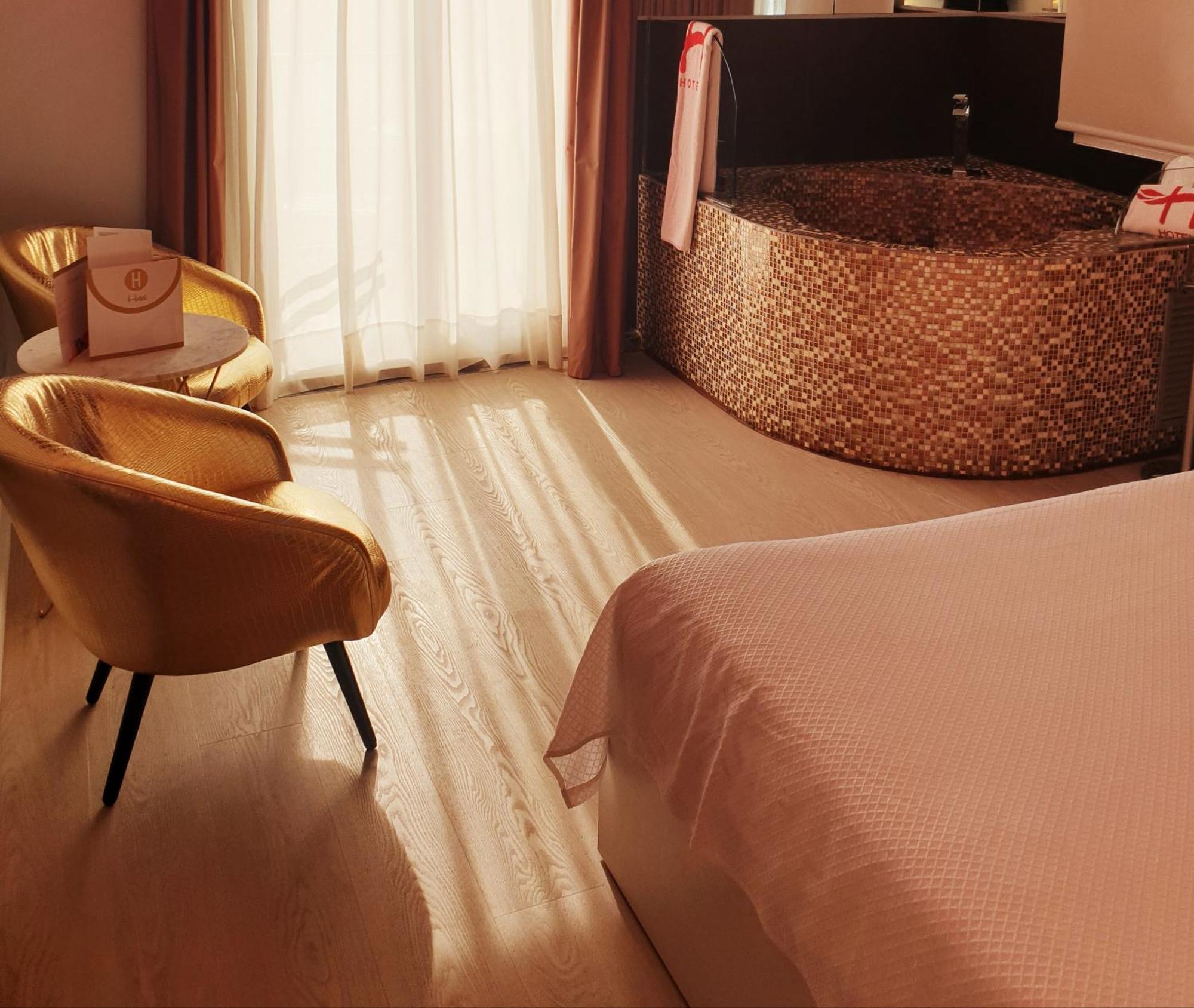 Hotel H Granollers Phòng bức ảnh